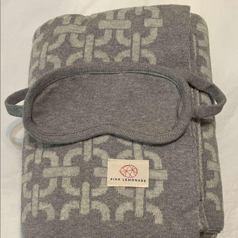 Pink lemonade, travel Blanket and eye mask Pouch Set - Picture 12 of 12